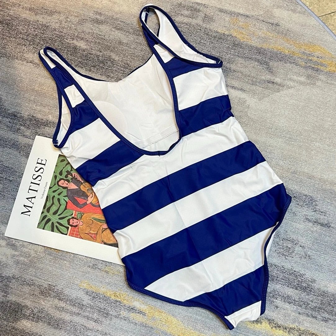 Gucci One-Piece Swimwear — Zdjęcie 5