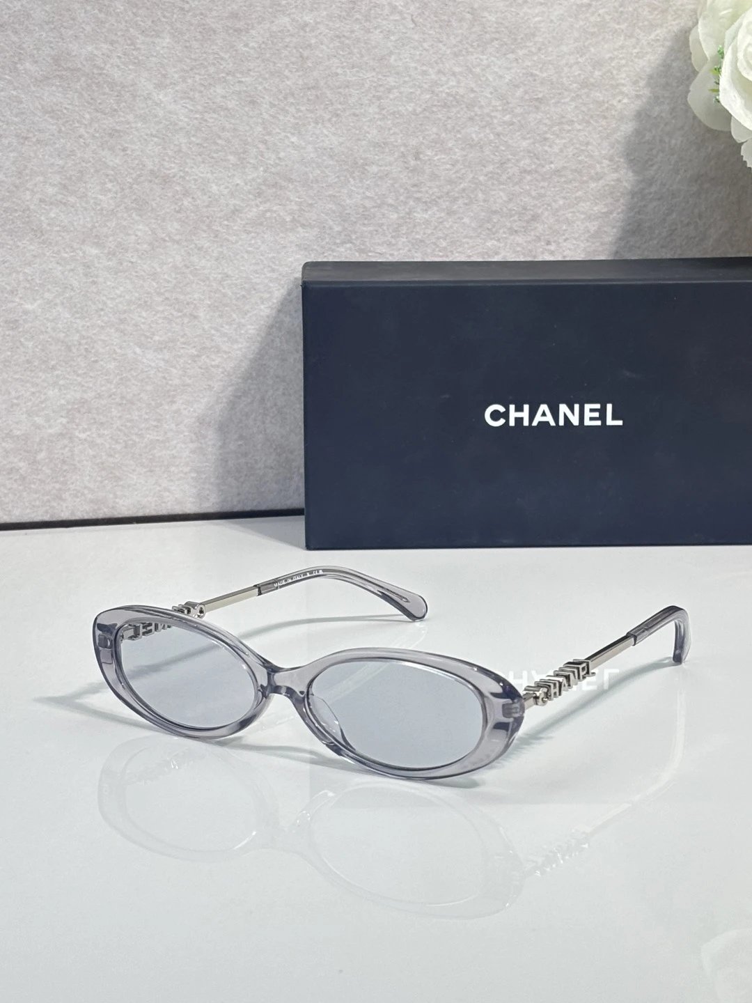 Chanel 5565 Sunglasses 54-17-140 — Zdjęcie 3