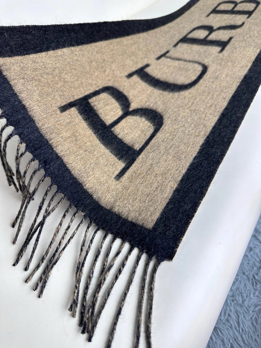 Burberry Cashmere Wool Scarf Ver.B — Photo 6