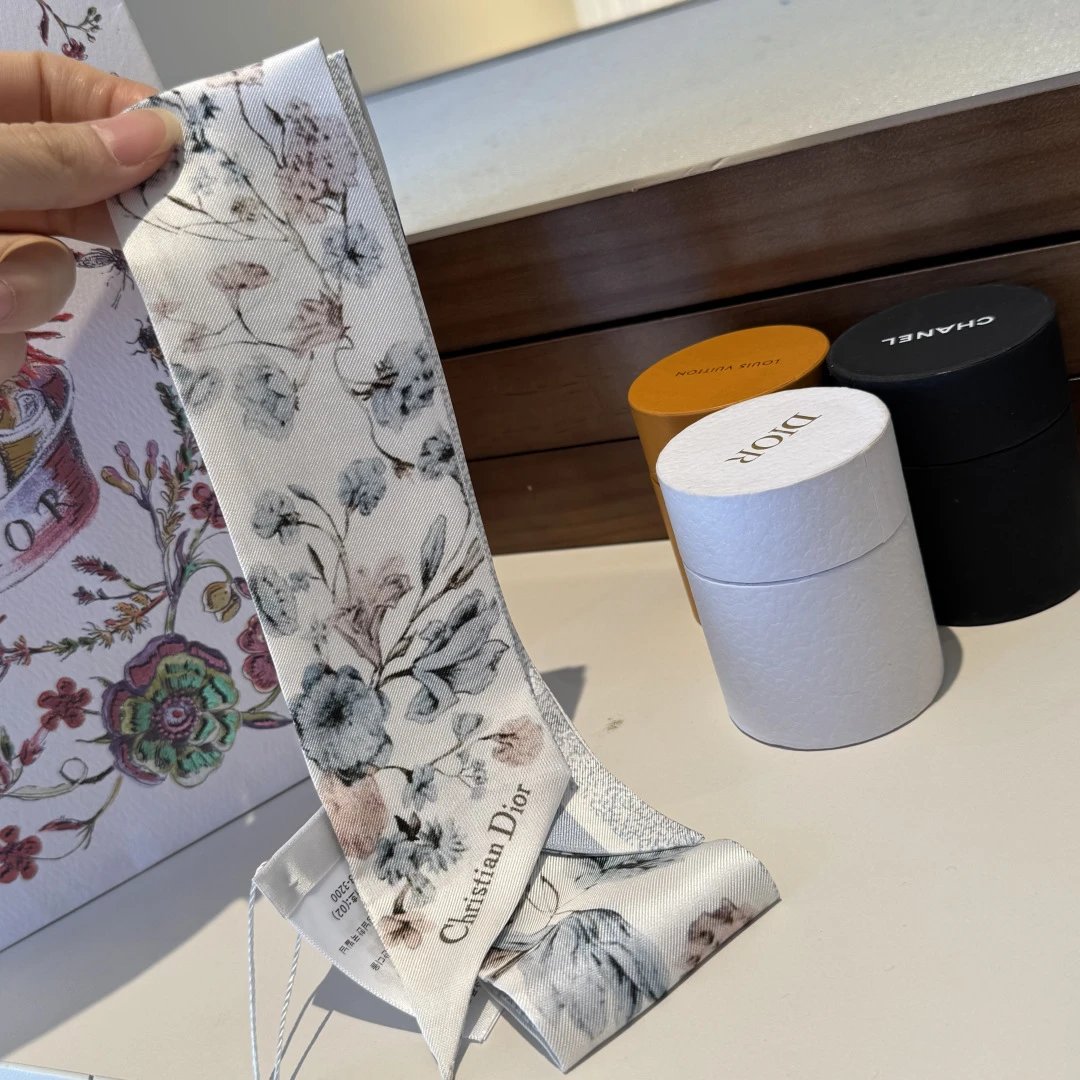 Dior Silk Ribbon Ver.T — Zdjęcie 4