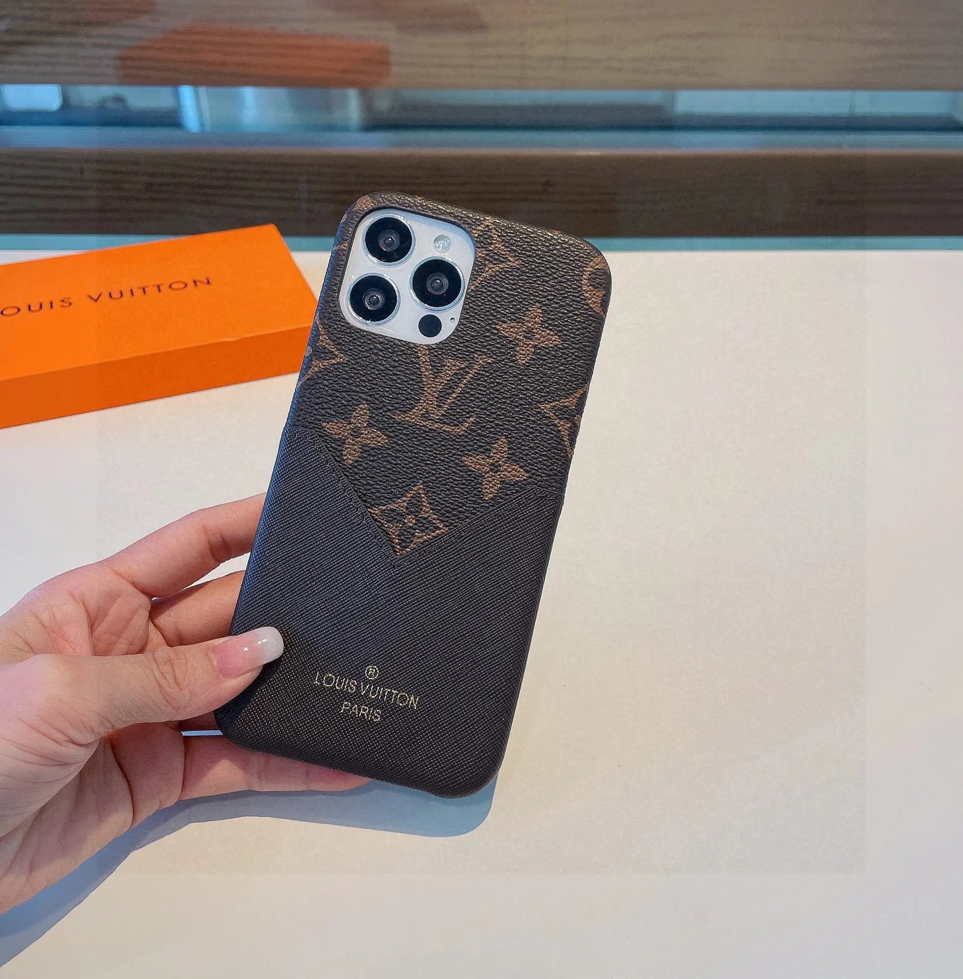Louis Vuitton Phone Case Ver.D — Zdjęcie 5
