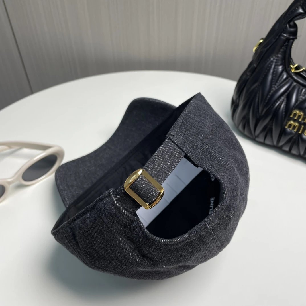 Celine Baseball Cap Ver.J — Zdjęcie 3