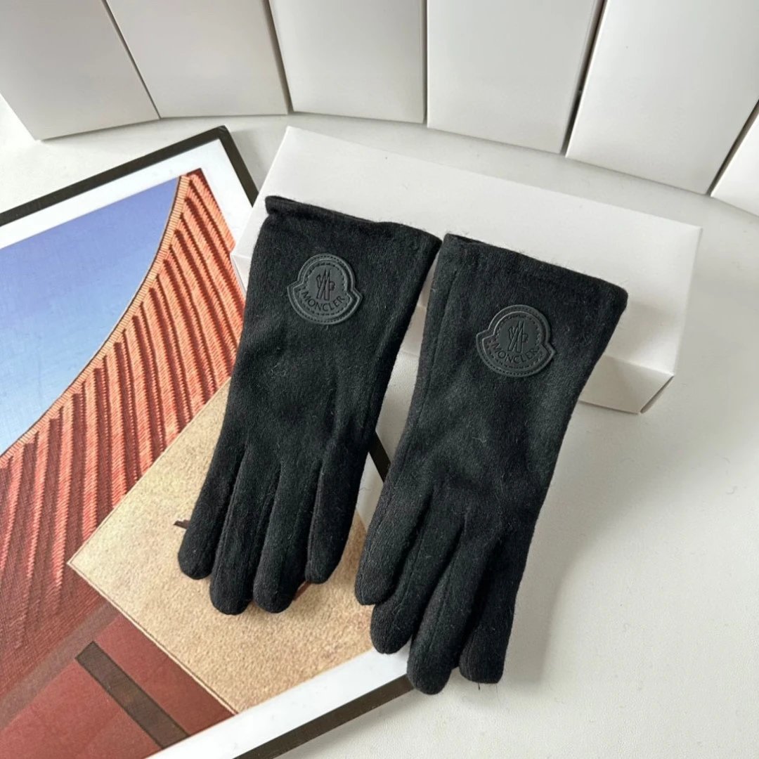 Moncler Gloves Ver.C — Photo 2