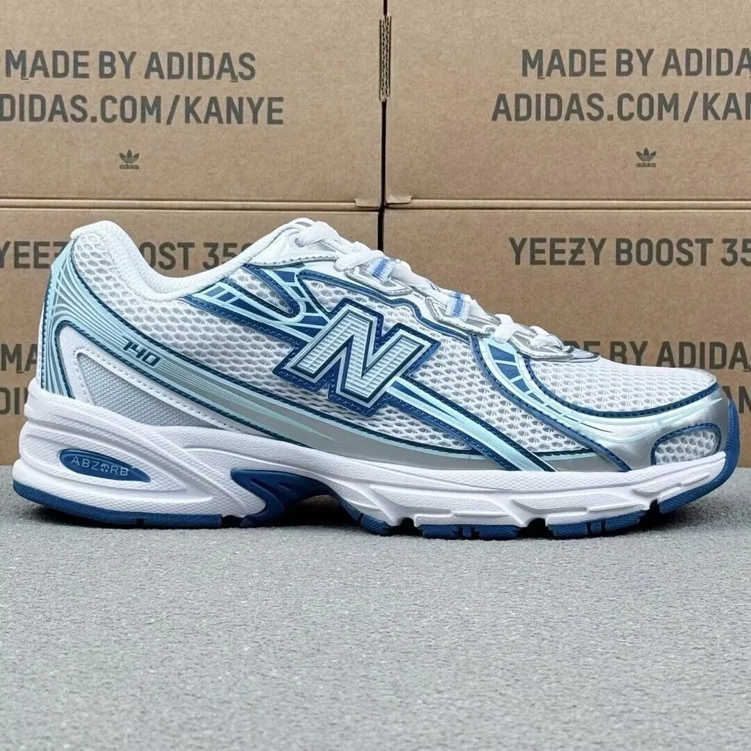New Balance 740 Sneakers