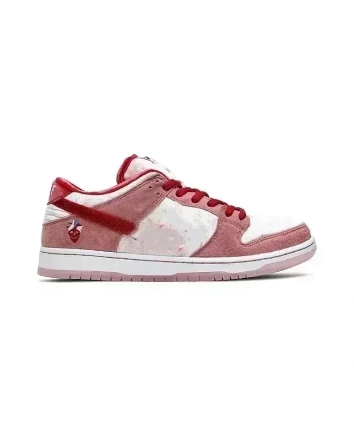 Nike SB Dunk Low Sneakers