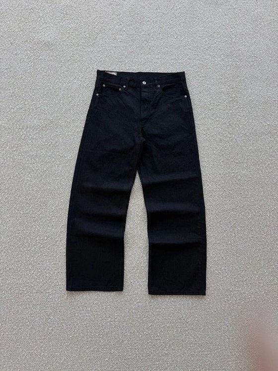 YM Diamond studded Black Jeans TM1066645632954