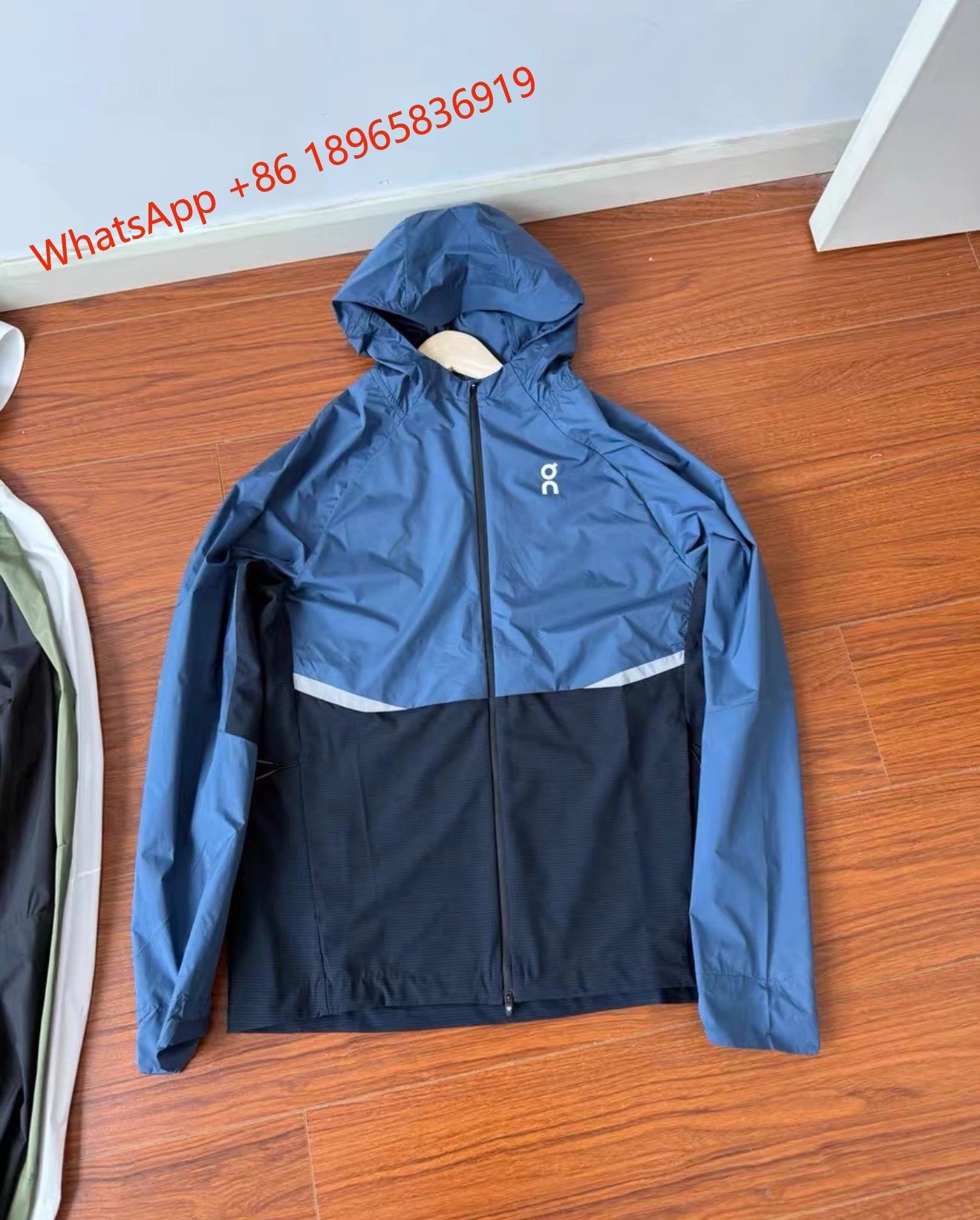 On Jackets Hooded Full-Zip Running Jacket — Denim blue