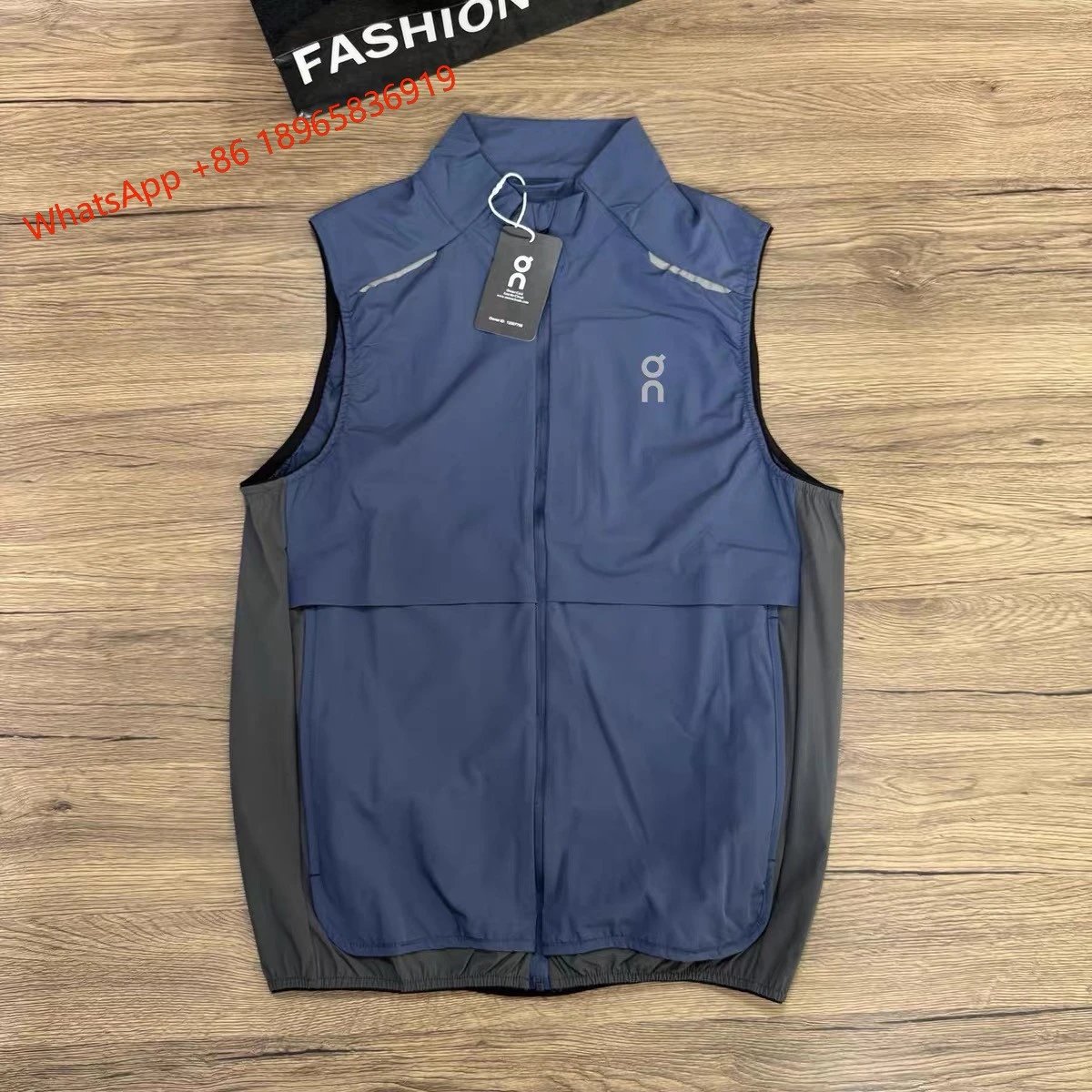On Jackets Hooded Full-Zip Running Jacket — Navy blue