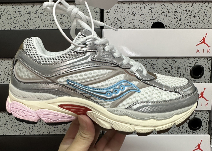 Saucony Sneakers ProGrid Omni 9 image 2