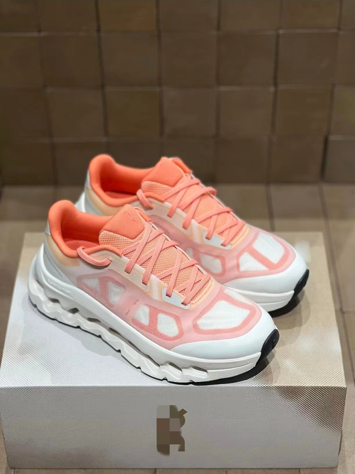 Unbranded Sneakers Mesh with hollow cushioned sole image 5