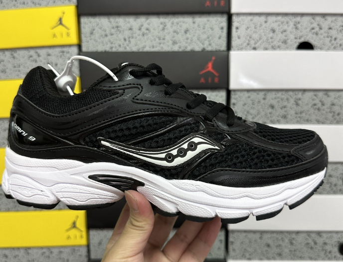 Saucony Sneakers ProGrid Omni 9 image 4