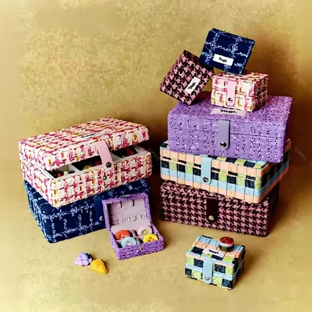 Tagi Uncategorized Tweed Jewelry Box Set product detail image 1