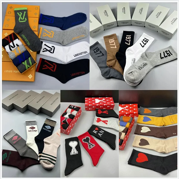 AMI Socks Heart Logo Crew product detail image 1