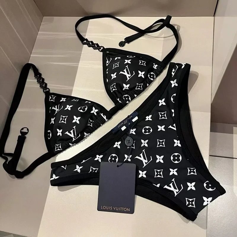 Victoria's Secret Underwear Rhinestone Logo Strap Bra and Thong Set — 15