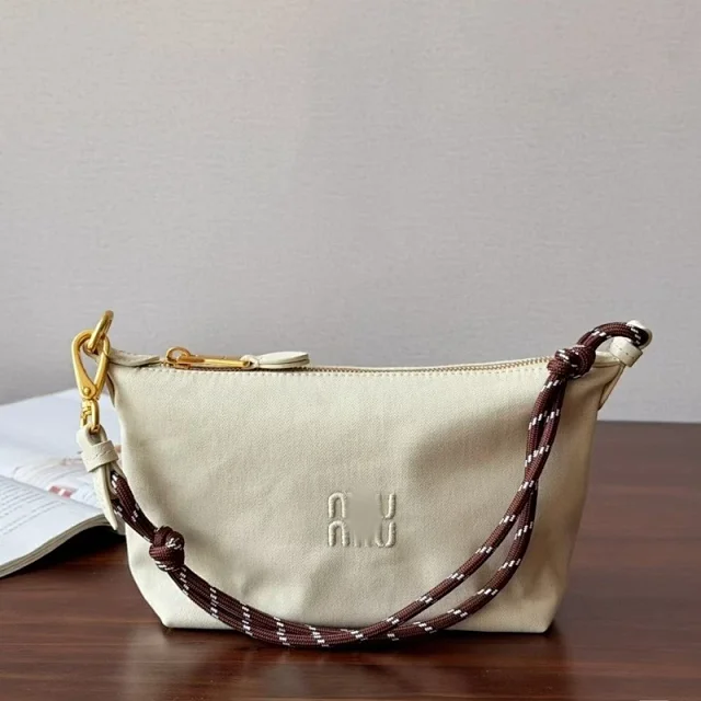 Miu Shoulder Bags Small zip-top bag with rope handle and chain strap product detail image 4