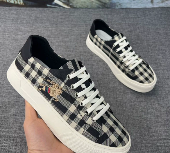 Burberry Sneakers Check Panel Low-Top product image