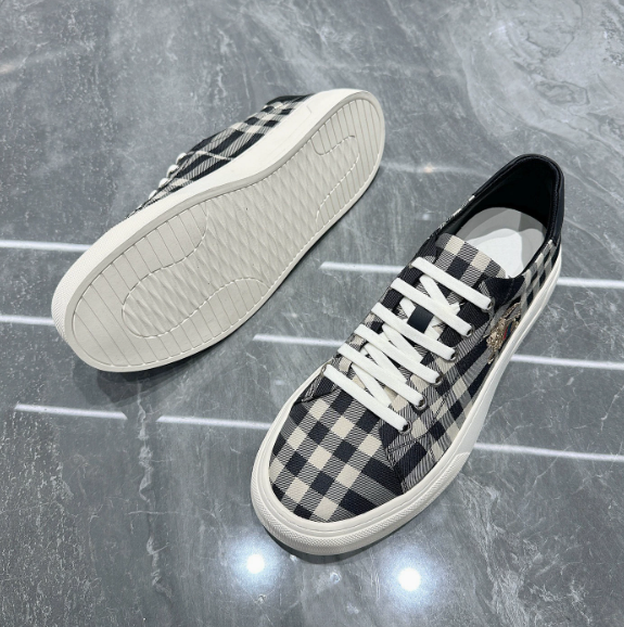 Burberry Sneakers Check Panel Low-Top image 14