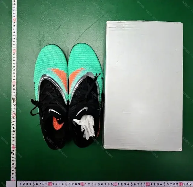 Nike Sneakers Low-Cut Firm-Ground Football Cleats product detail image 4