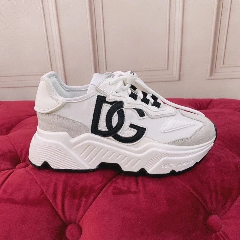 Dolce & Gabbana Sneakers Colorblock chunky — 33