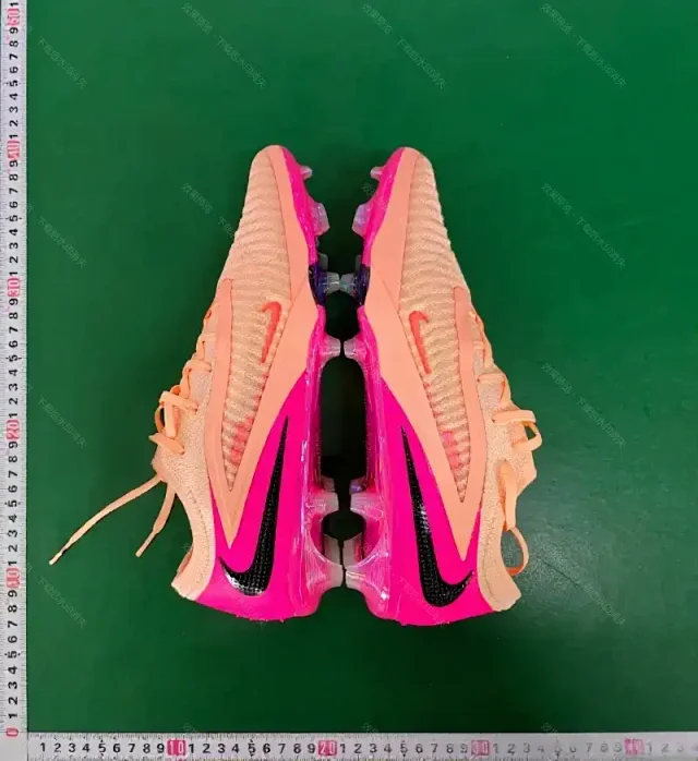 Nike Sneakers Low-Cut Firm-Ground Football Cleats product detail image 2