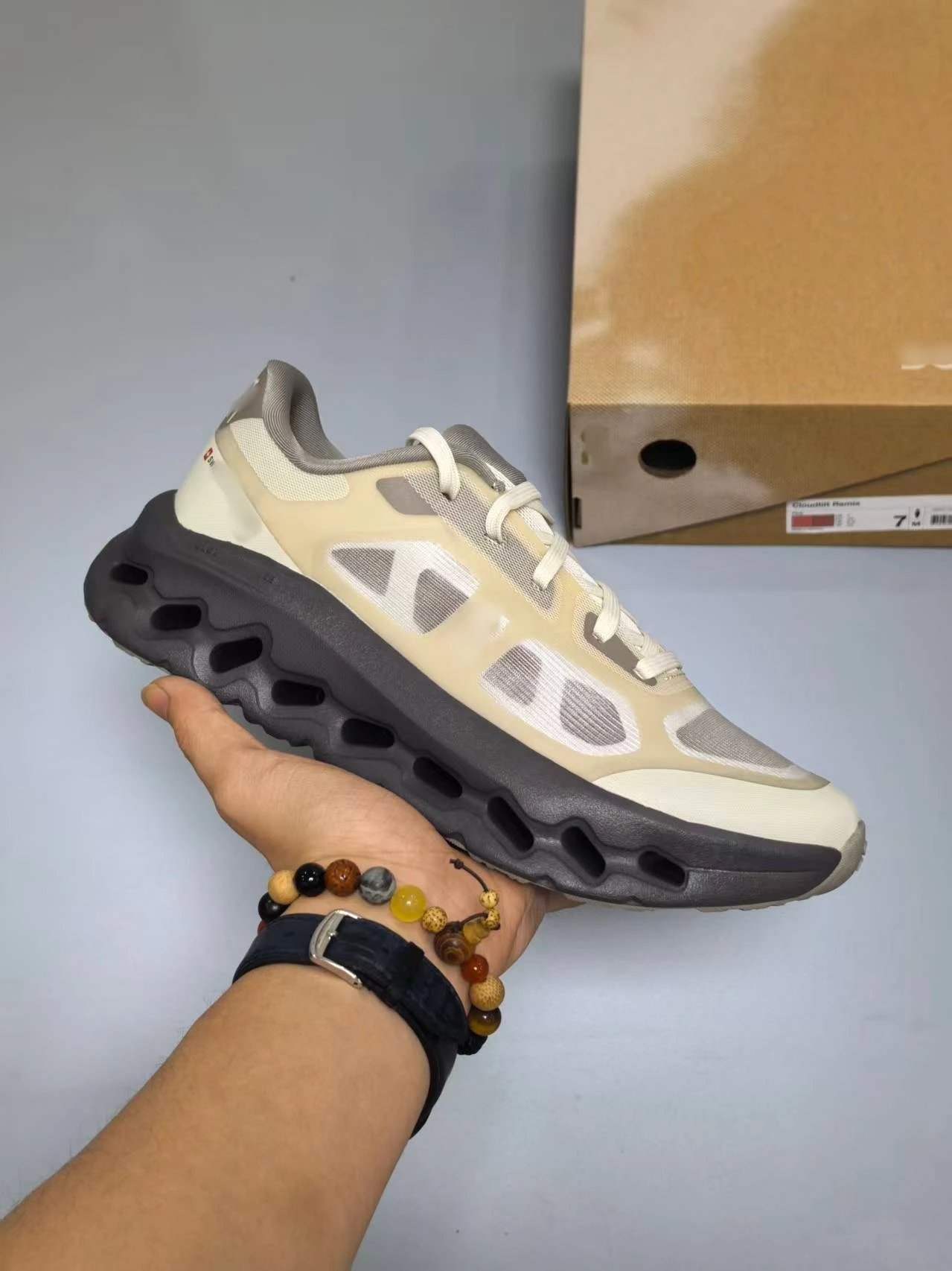 Unbranded Sneakers Mesh with hollow cushioned sole image 14