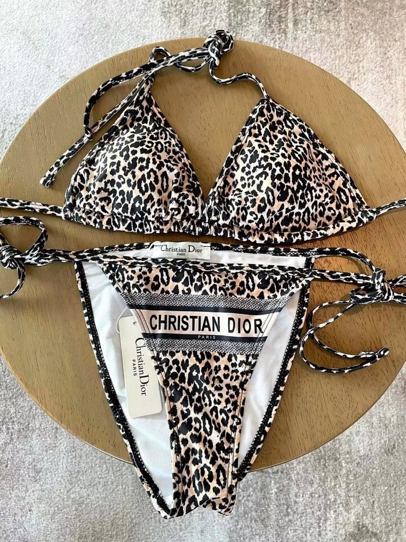 Victoria's Secret Underwear Rhinestone Logo Strap Bra and Thong Set — 16