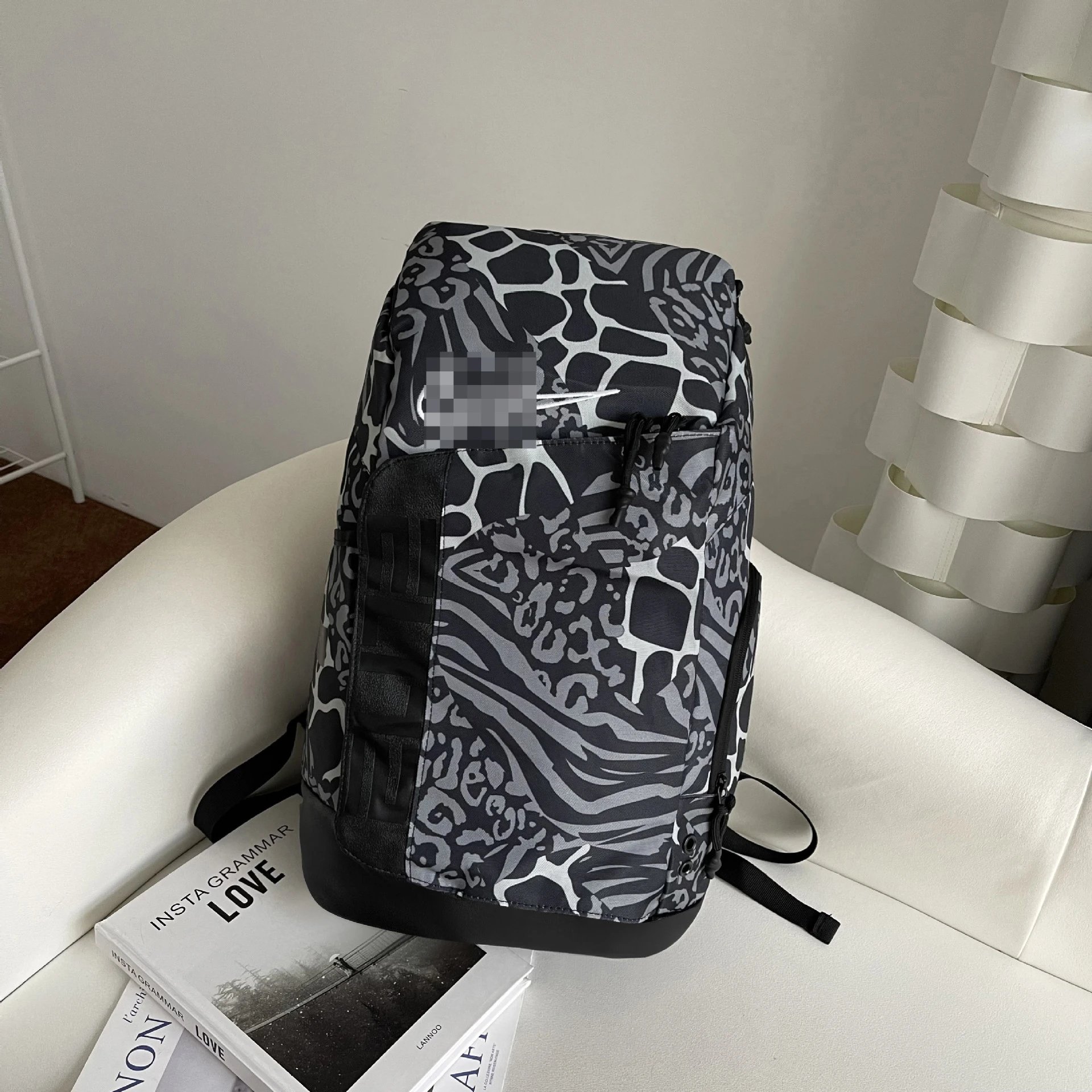 Nike Backpacks Large backpack with front zip pocket — 7
