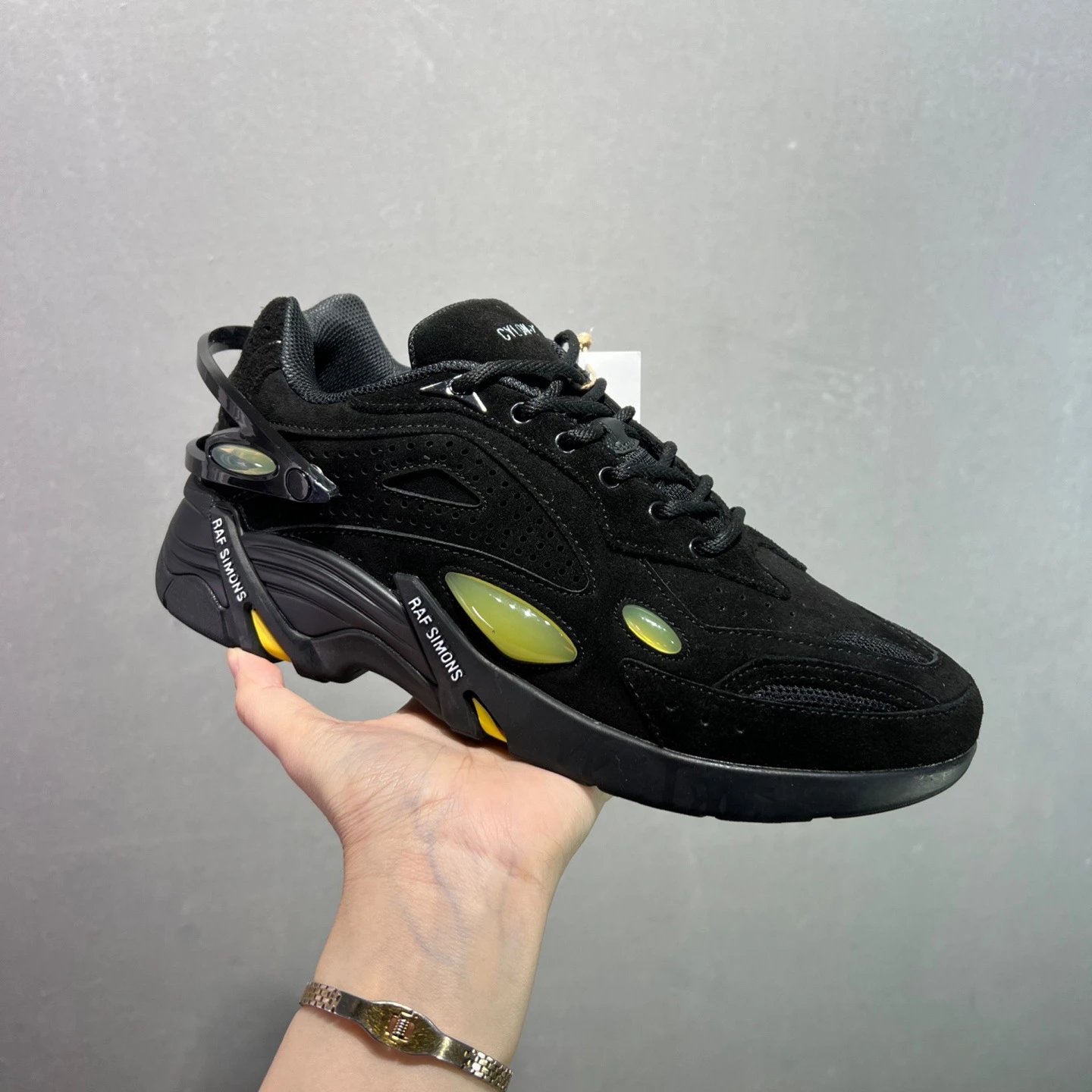 Raf Simons Multiple models: Antei, Cylon, Ozweego — Antei-09
