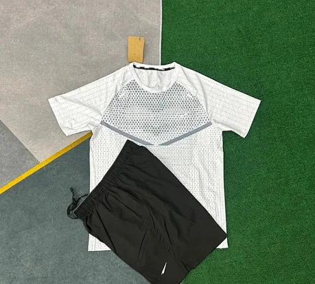 Nike Matching Sets Short-Sleeve Performance T-Shirt and Shorts Set product detail image 7