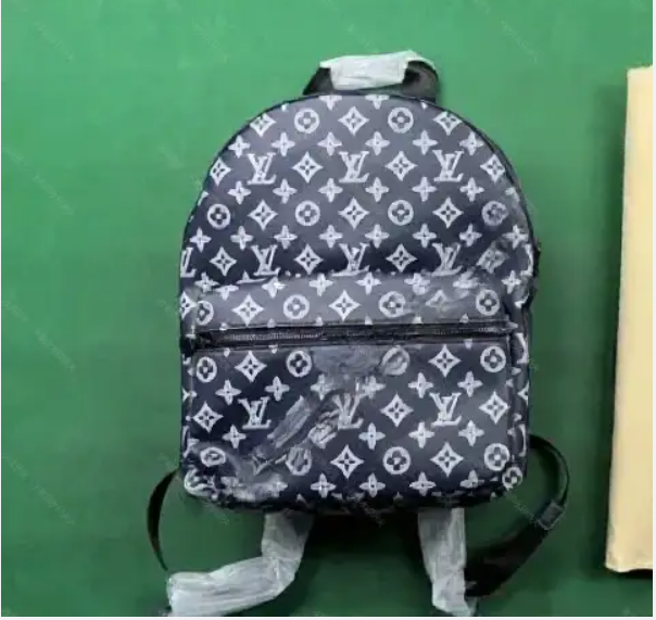 Nike Backpacks Large backpack with front zip pocket image 5