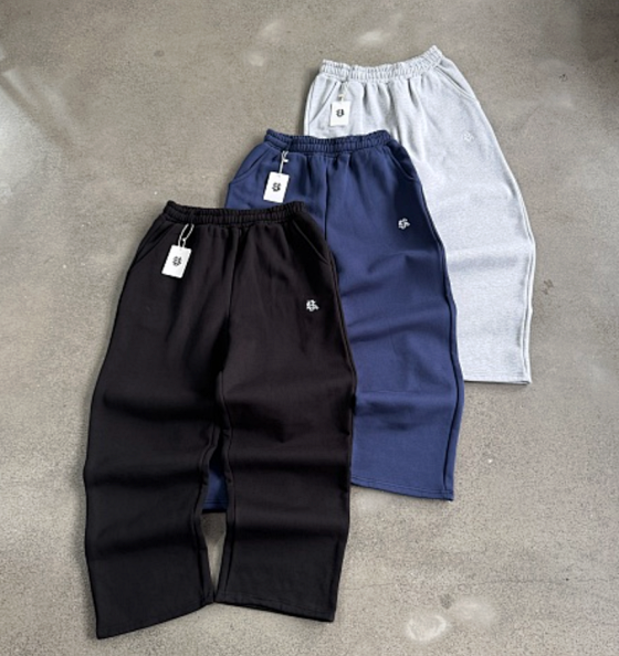 SUV basic embroidered straight leg sweatpants
