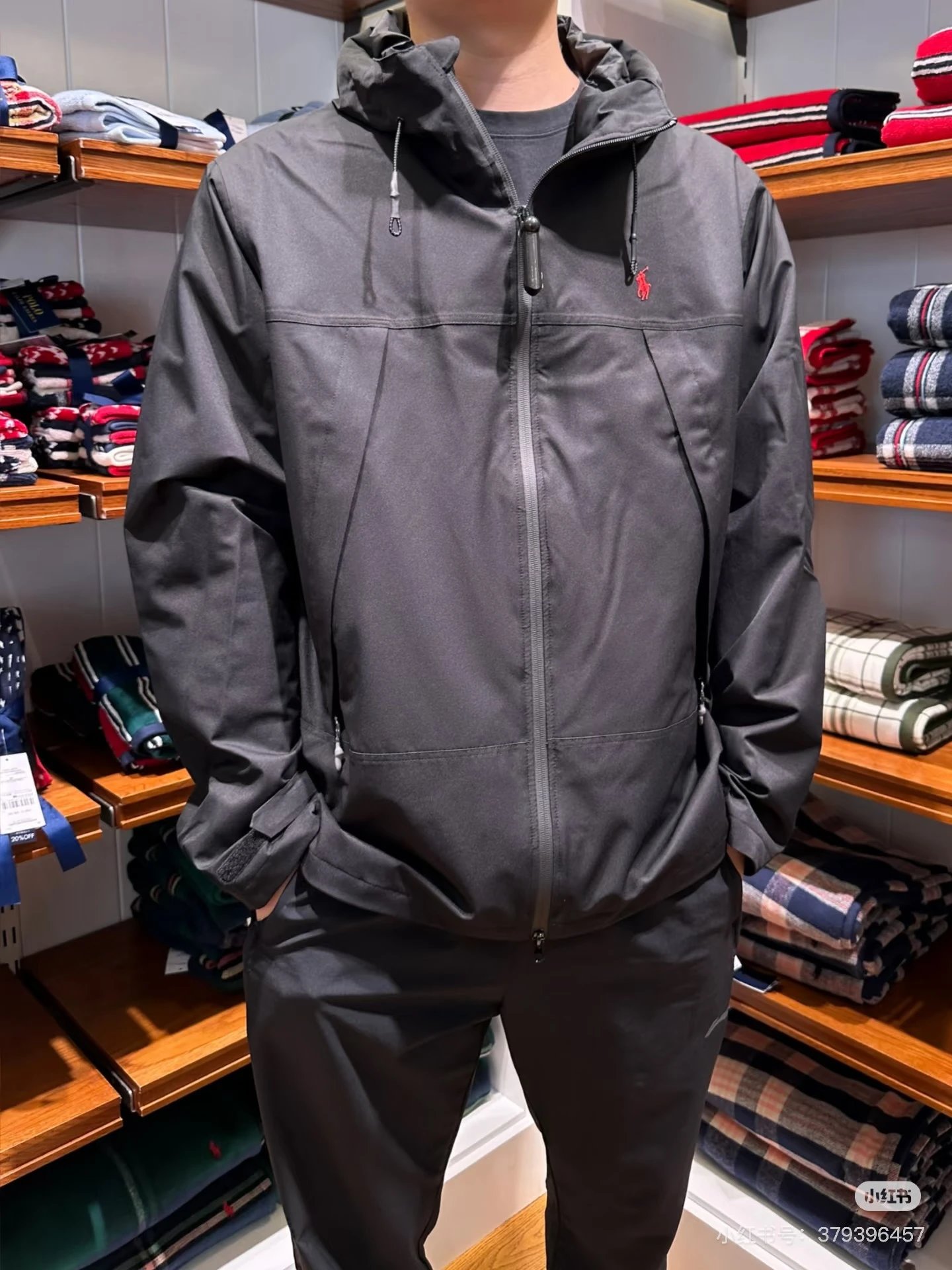 RL Water-resistant hooded jacket RL 抗水连帽夹克外套 526234 E
