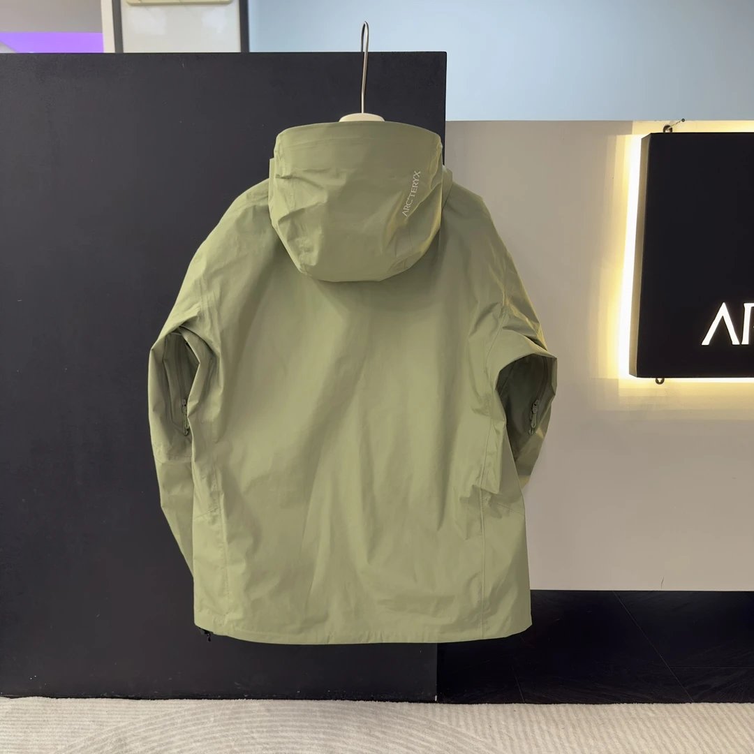 Beta LW Sage Green