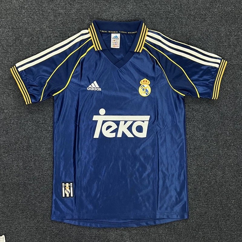 1998-00 Real Madrid Two-Color - Style 25