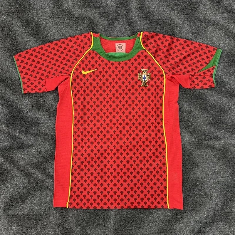 2004 Portugal Home - Style 18