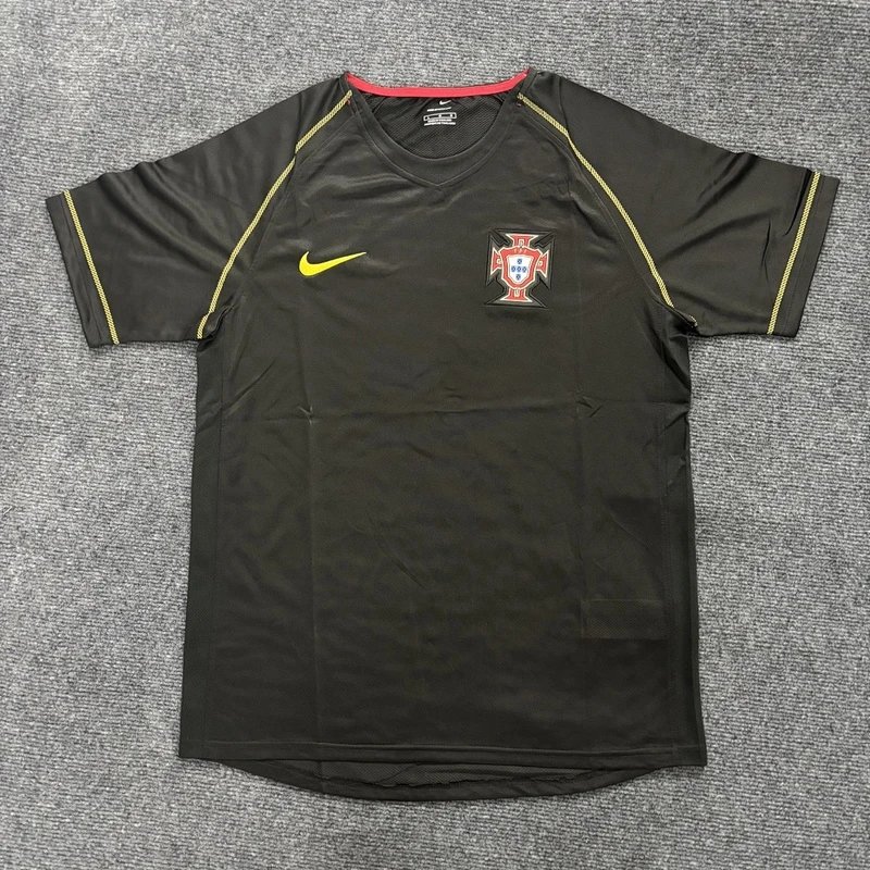 2006 Portugal Home Jersey - Style 21