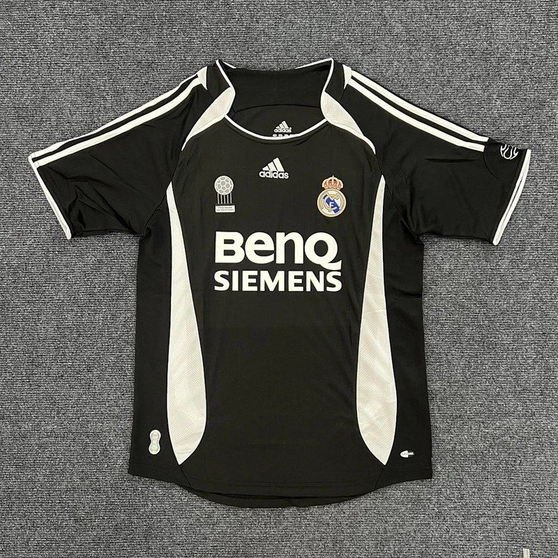 2007-2008 Real Madrid Home Football Jersey - Style 22