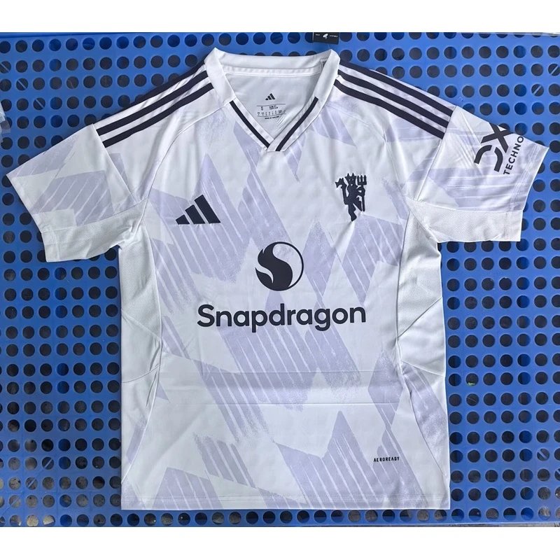 Manchester United Away Football Jersey - Style 31