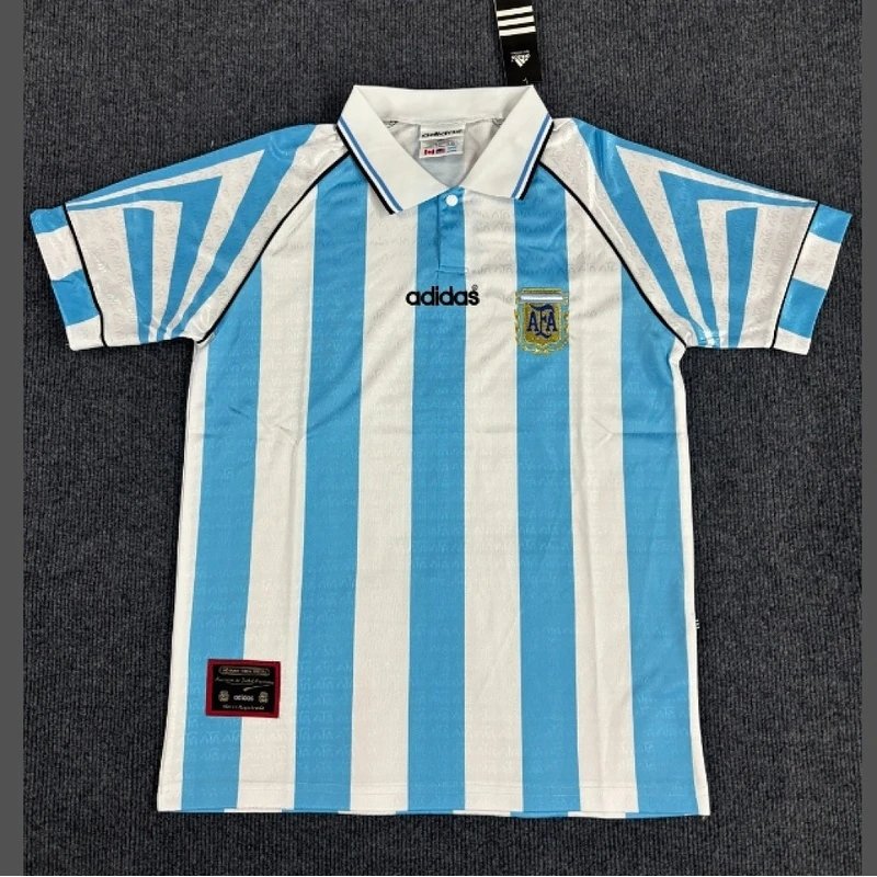 1996-97 Argentina Home - Style 12