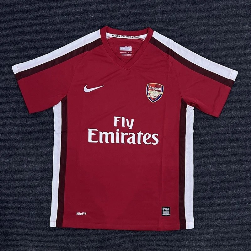 2010-2011 Arsenal Home - Style 34