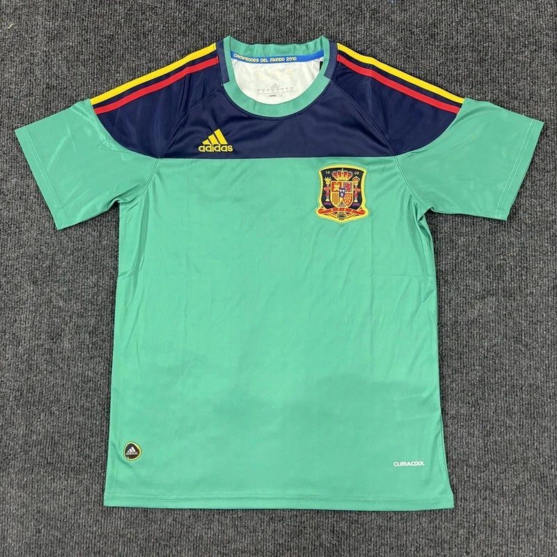 2010 Spain Goalkeeper - Style 36