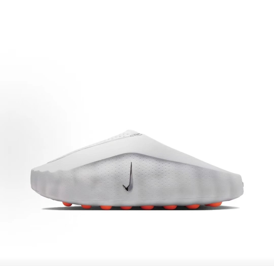 M001 Slippers (Runs Small)