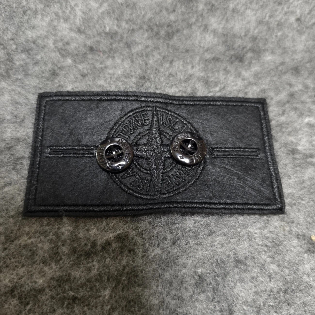 Replace the black label without clothes, only one size available