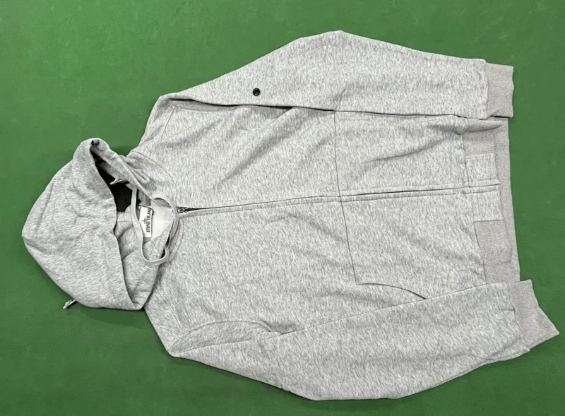 Zipper Grey
