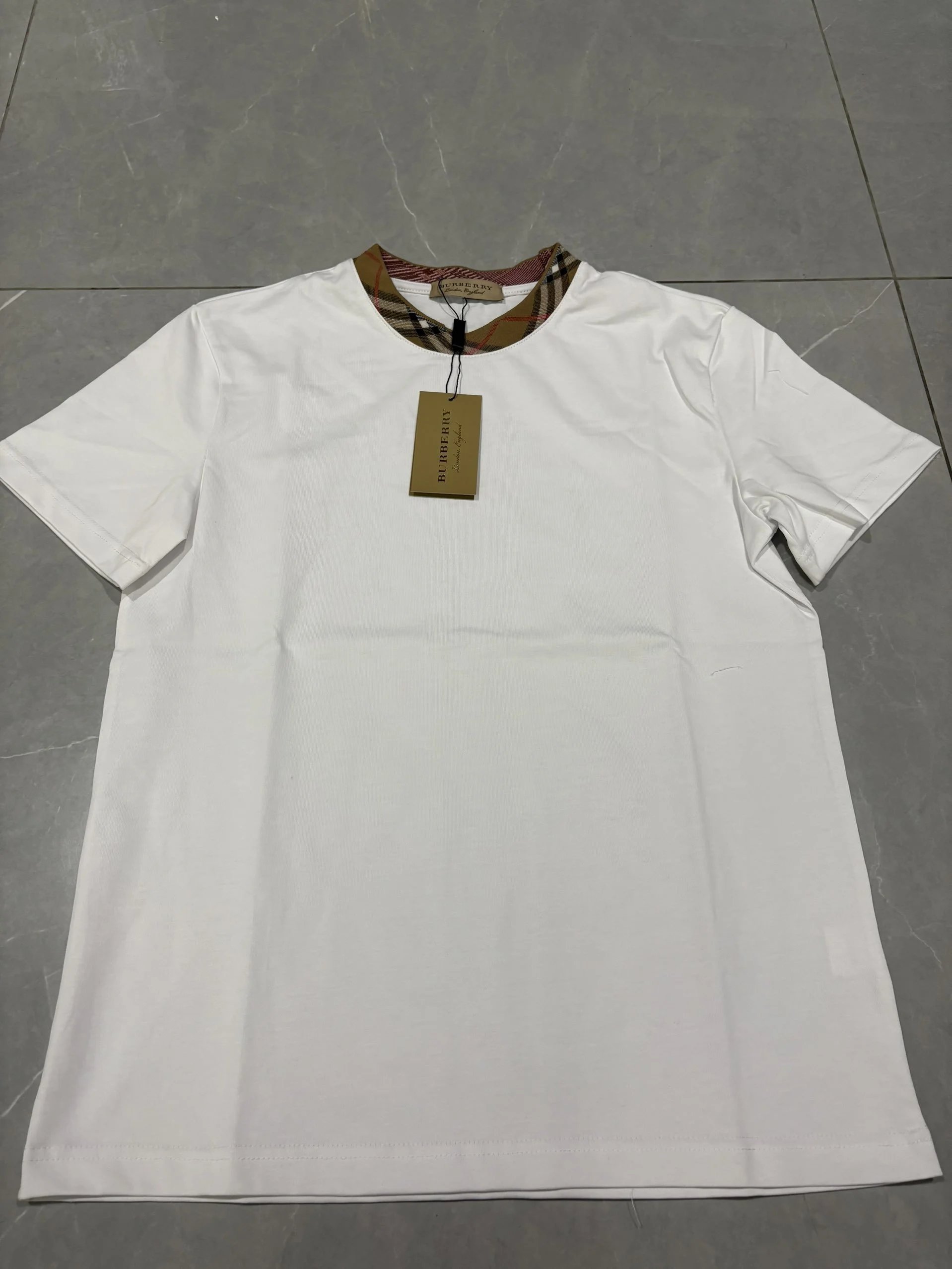 Bu tshirt w
