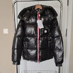 thumbnail for Lightweight, warm, fashionable and versatile down jacket