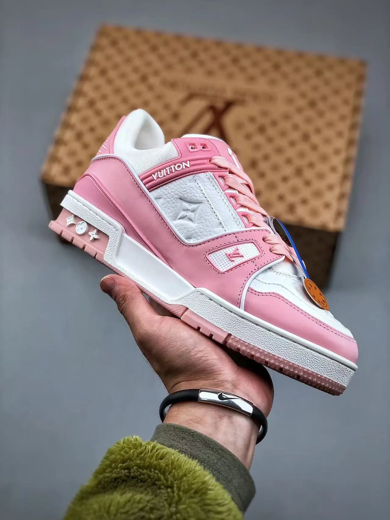 LV-12