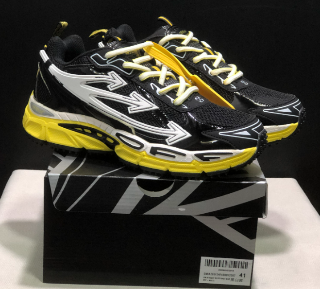 Versace Sneakers Low-Top Chunky — Black and yellow