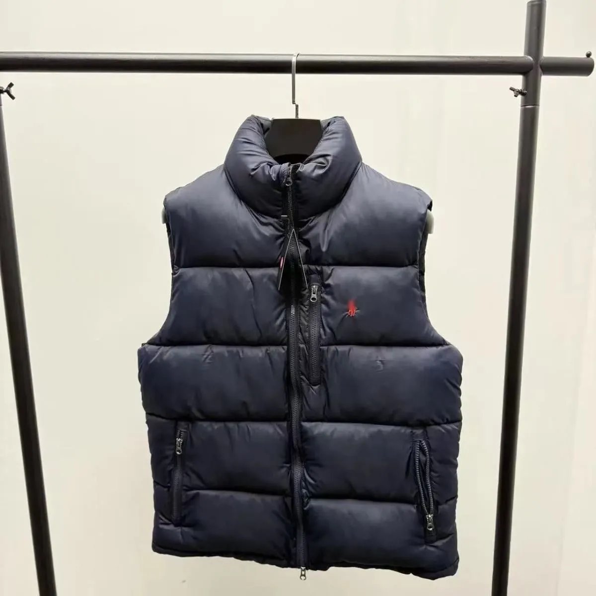 拉夫劳伦马甲藏蓝色