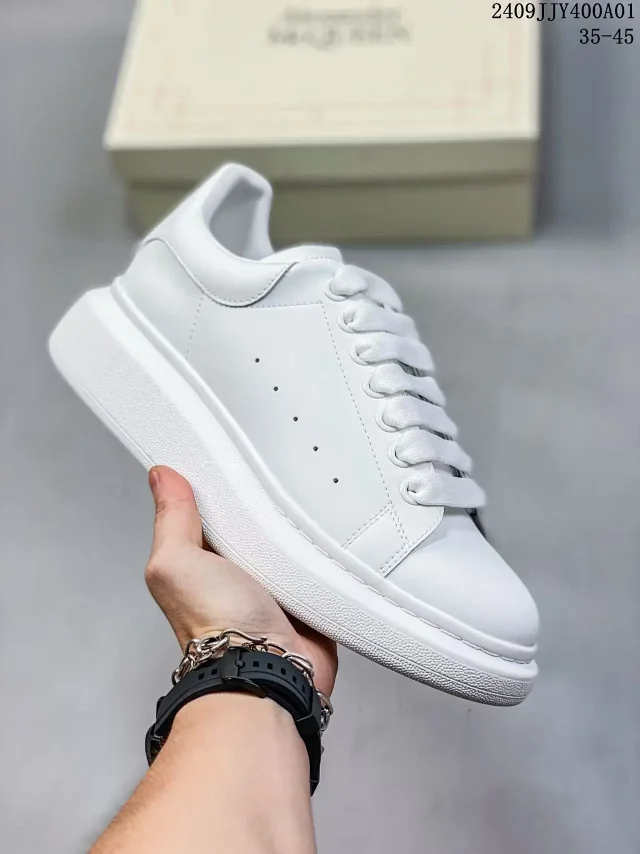 Alexander McQueen Sneakers Low-Top Oversized product detail image 4